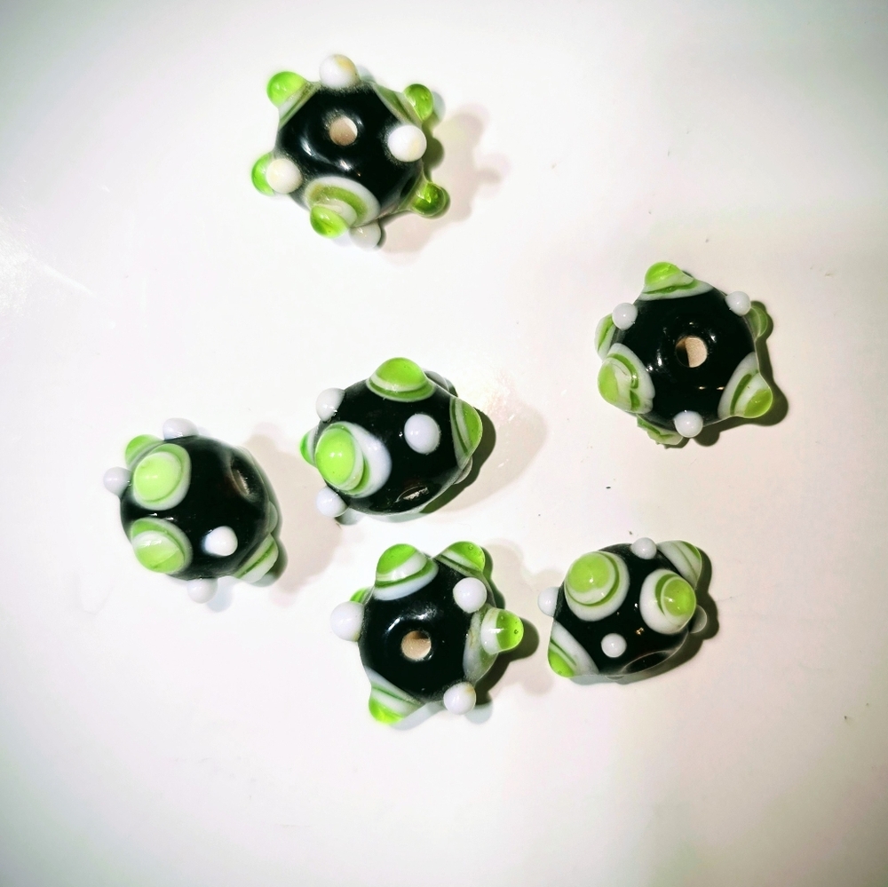 LAMPWORK GLASS BEADS - Picture 2 of 3